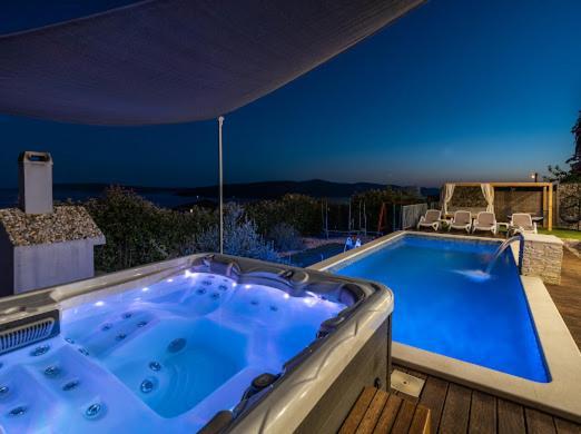 Villa Hedonist Seget Vranjica Exteriör bild