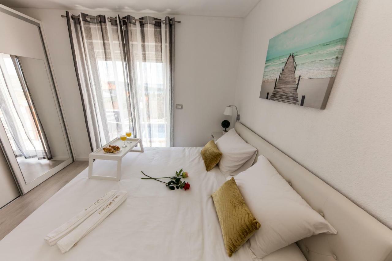 Villa Hedonist Seget Vranjica Exteriör bild